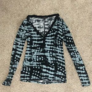 Black and blue tie dye long sleeve shirt